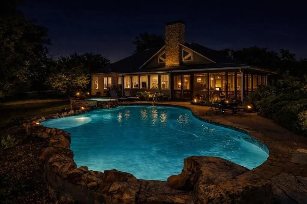Property Photo:  1179 E Fm 813  TX 75152 