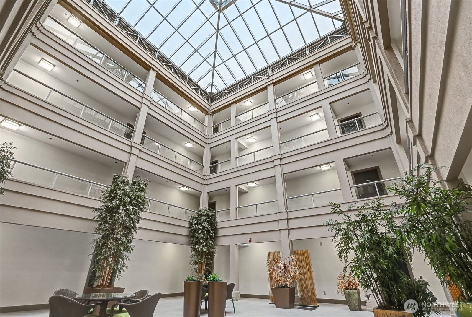 Property Photo:  500  5th Ave  W 303  WA 98119 