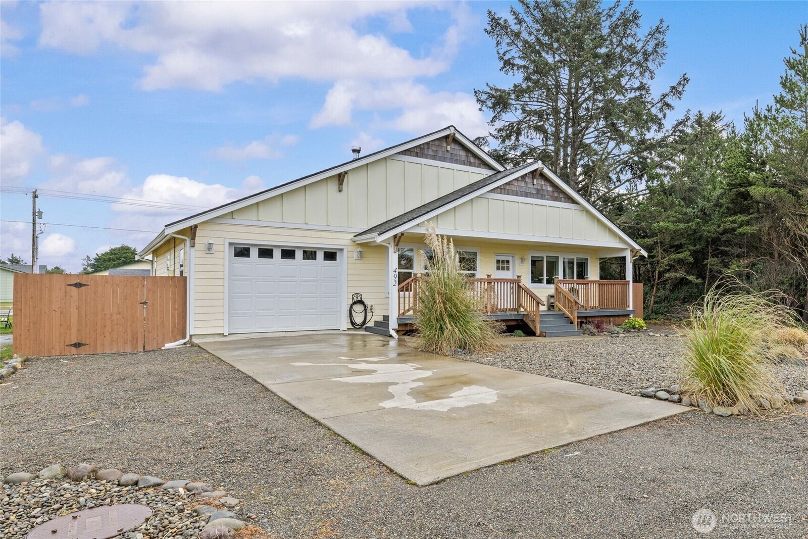 Property Photo:  492  Ensign Avenue NW  WA 98569 