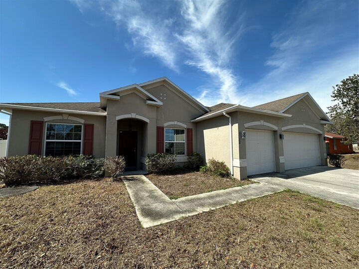 Property Photo:  1322 SE Nancy Lane  FL 34983 