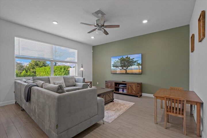 Property Photo:  1367 Arrowhead Point Road  FL 33470 