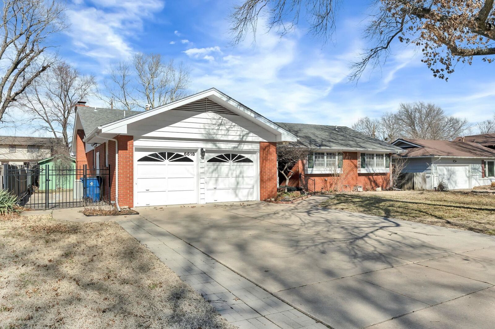 Property Photo: 6618 E 10th St KS 67206