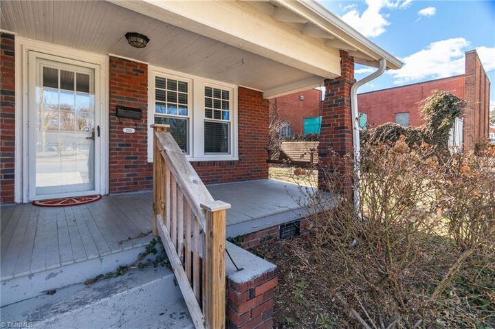 Property Photo:  205 W Hunter Street  NC 27025 