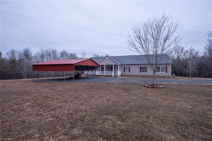 Property Photo: 485 Amos Road NC 27025