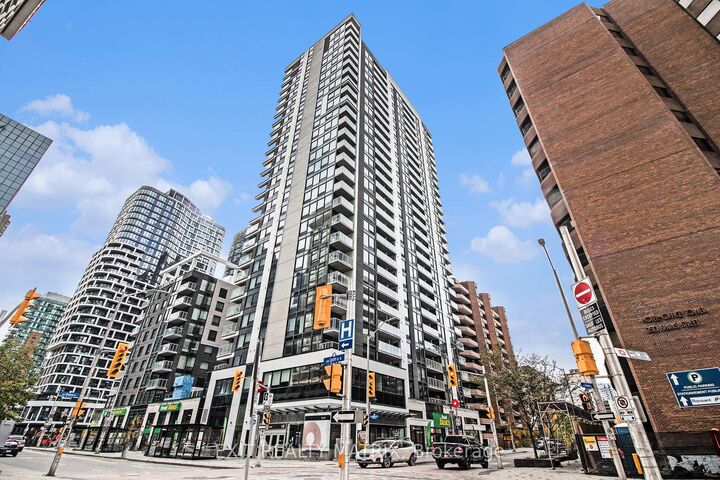 340 Queen Street 1101 — photo 1