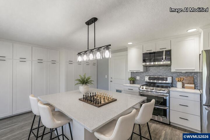 Property Photo: 575 N Cascade Dr OR 97071