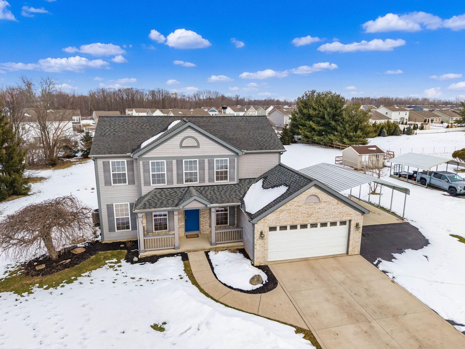 Property Photo: 401 Curve Road OH 43015