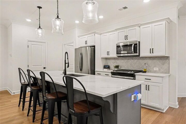 Property Photo:  1628 Ruskin Way  GA 30062 