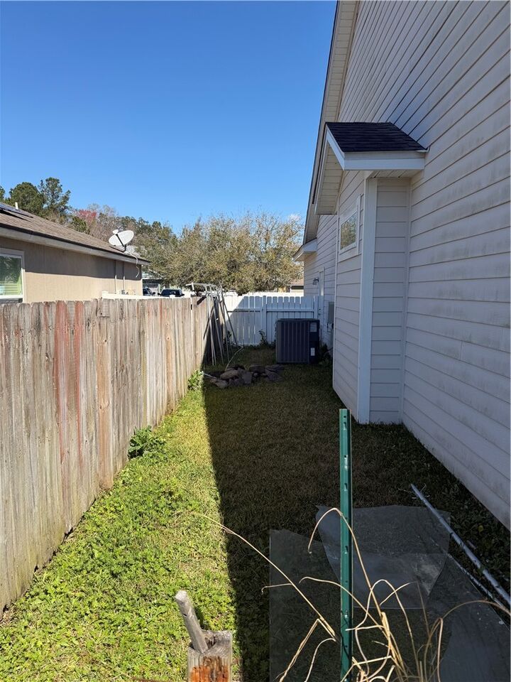 Property Photo:  202 Waters Edge Drive  GA 31548 