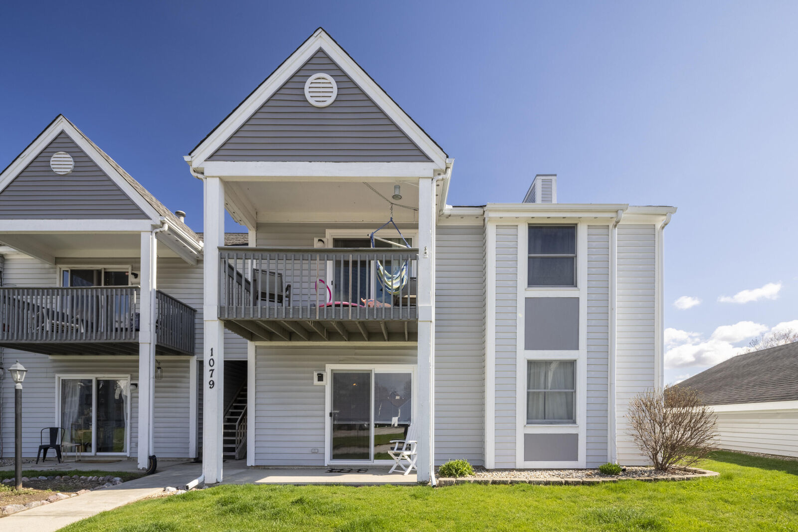 Property Photo:  1079 Millpond Road E  IN 46385 