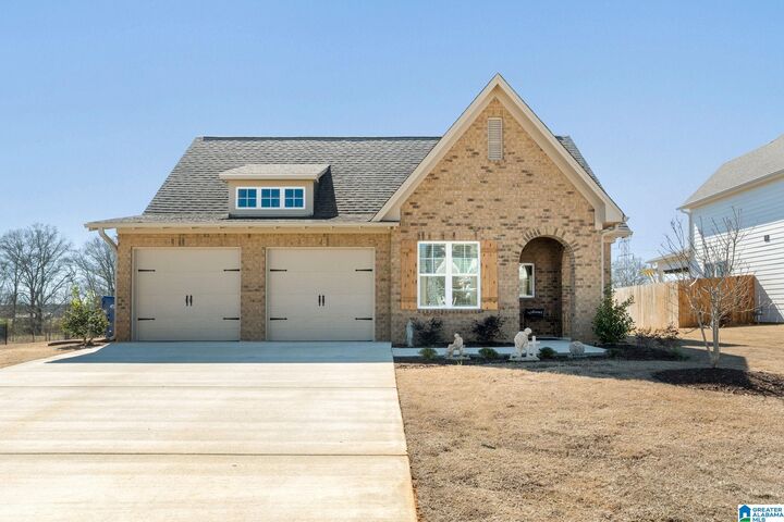 Property Photo:  249 Avondale Lane  AL 35128 