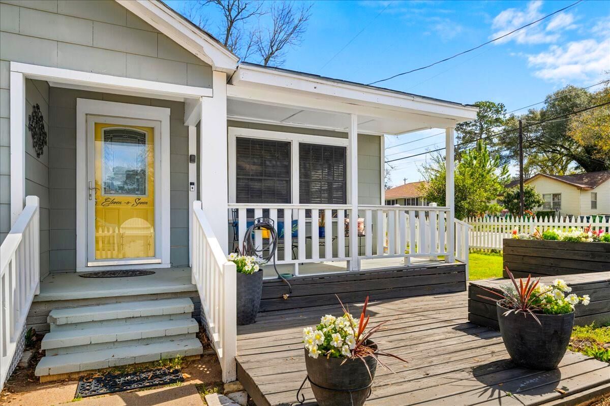 Property Photo:  1107 Washington Street  TX 77833 