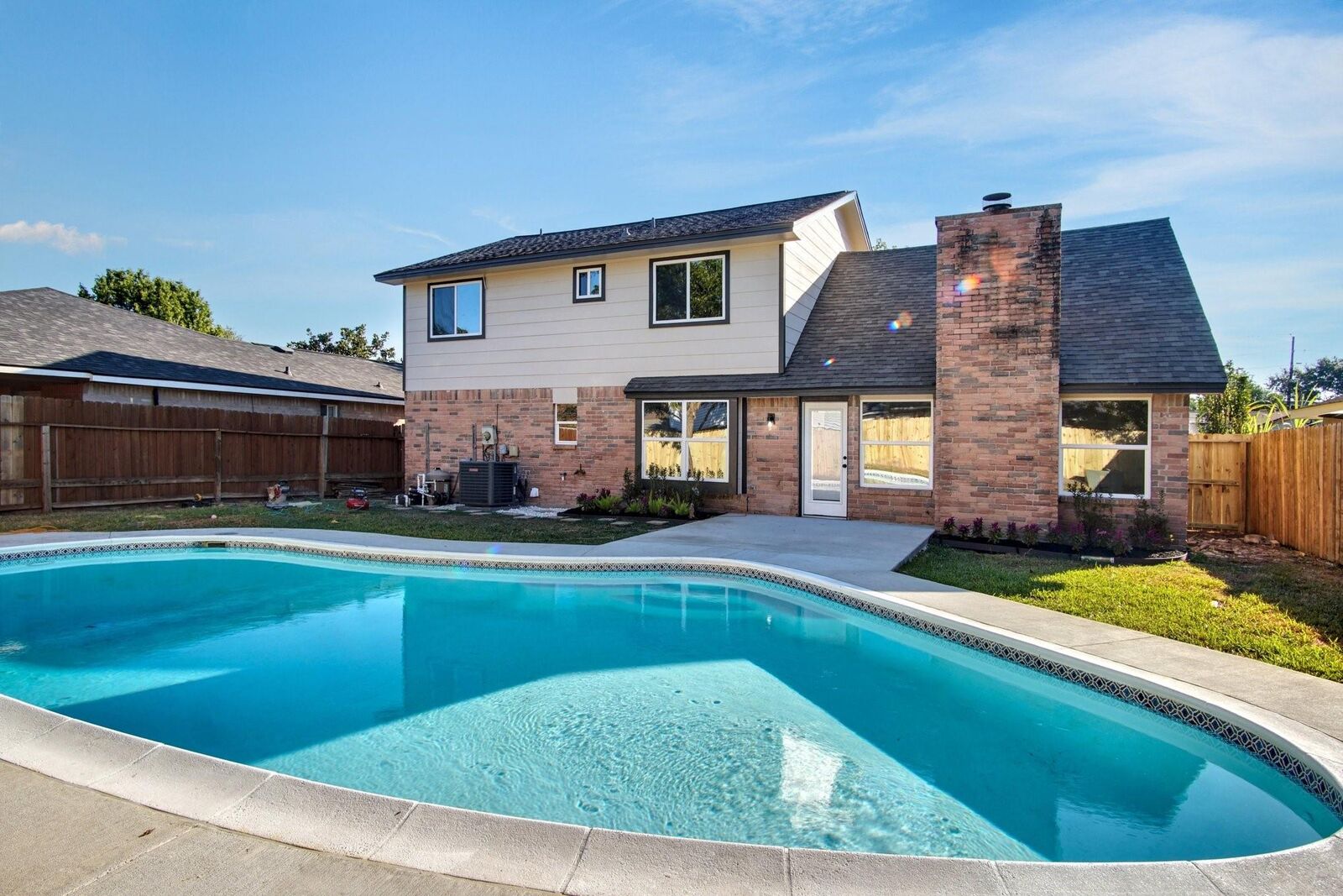 Property Photo:  7511 Weatherhill Lane  TX 77041 