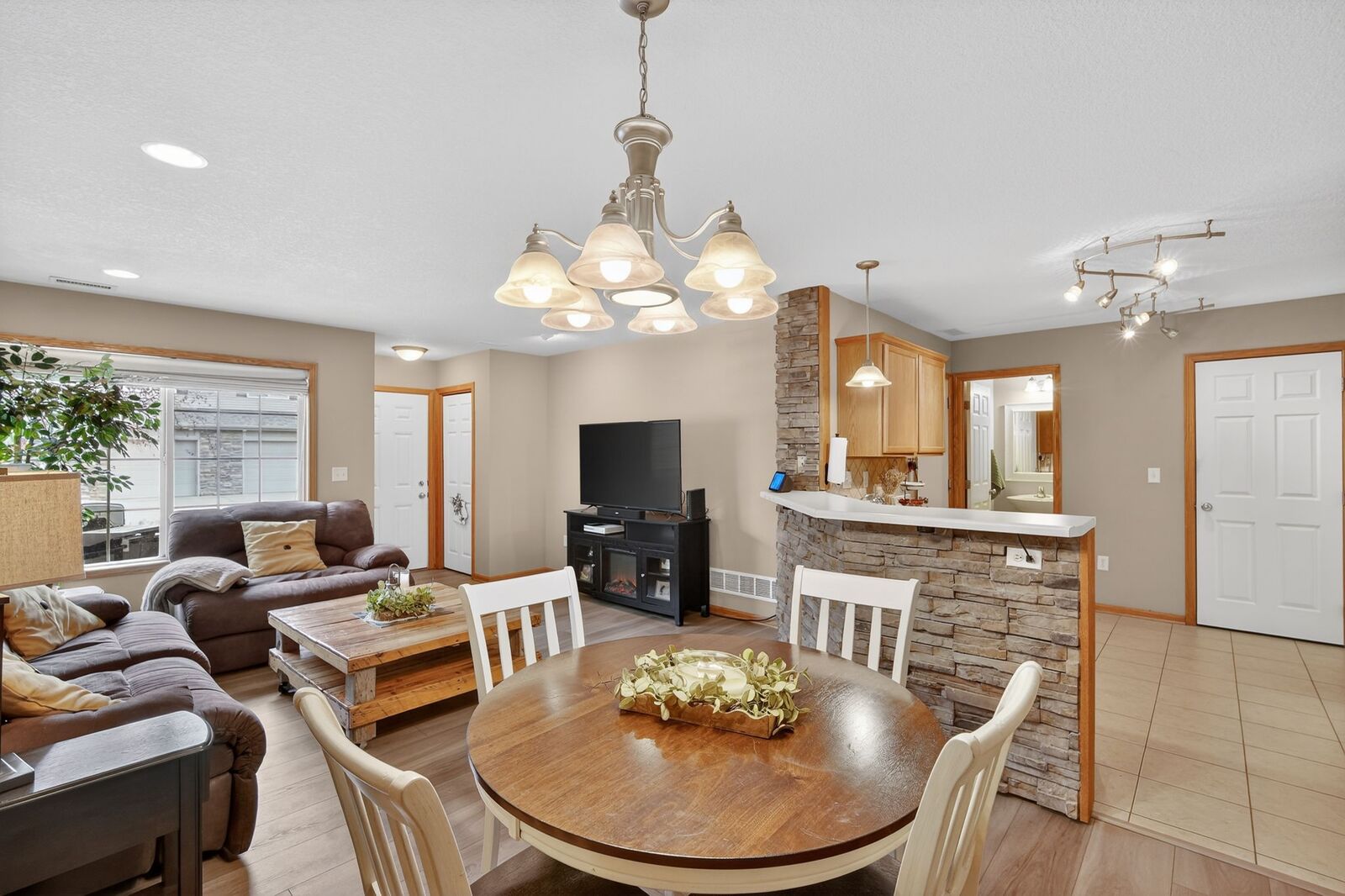 Property Photo: 601 Orchard Hills Drive 6003 IA 50211