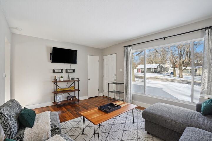 Property Photo: 6824 SW 15th Street IA 50315