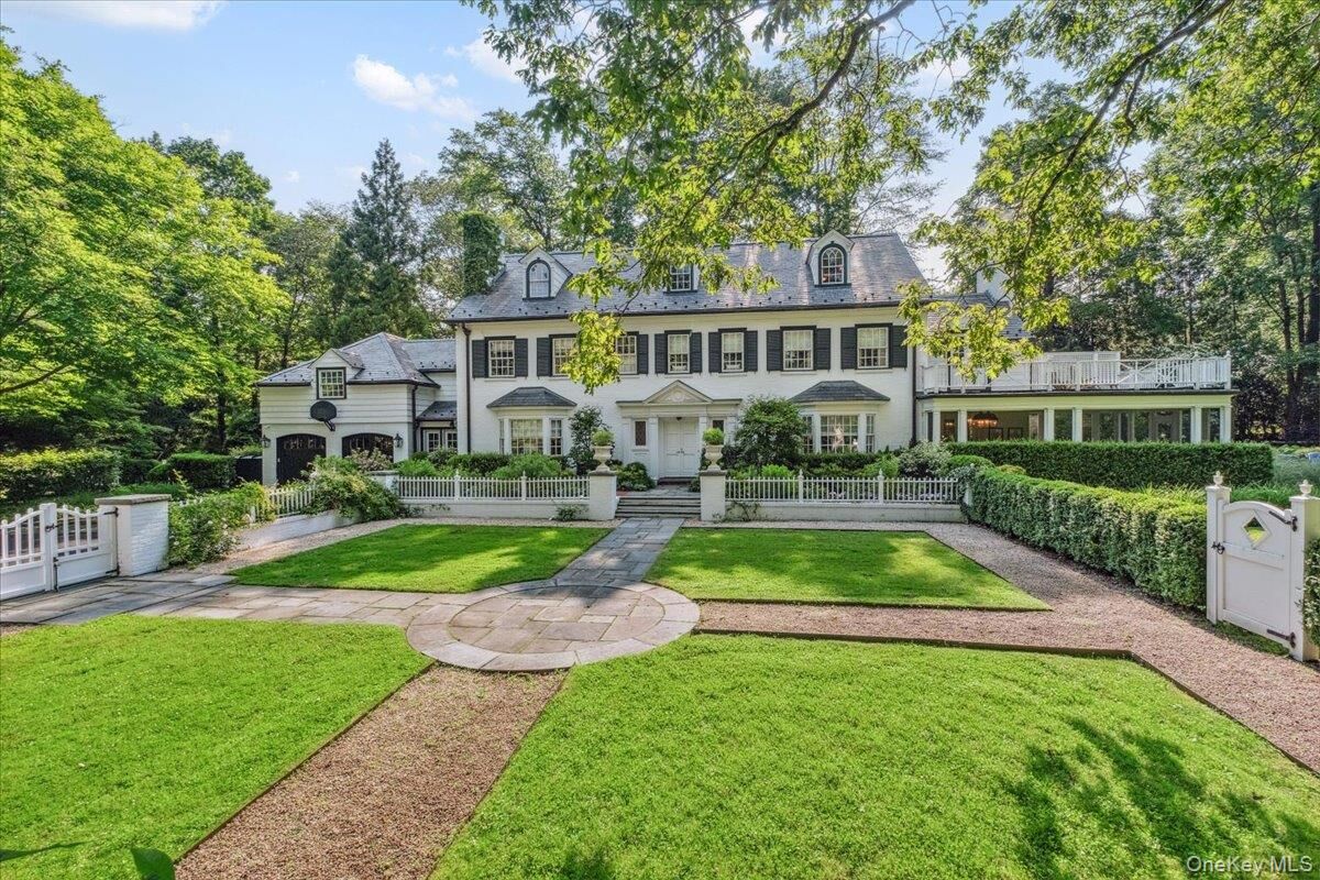 Property Photo:  18 Richbell Road  NY 10583 