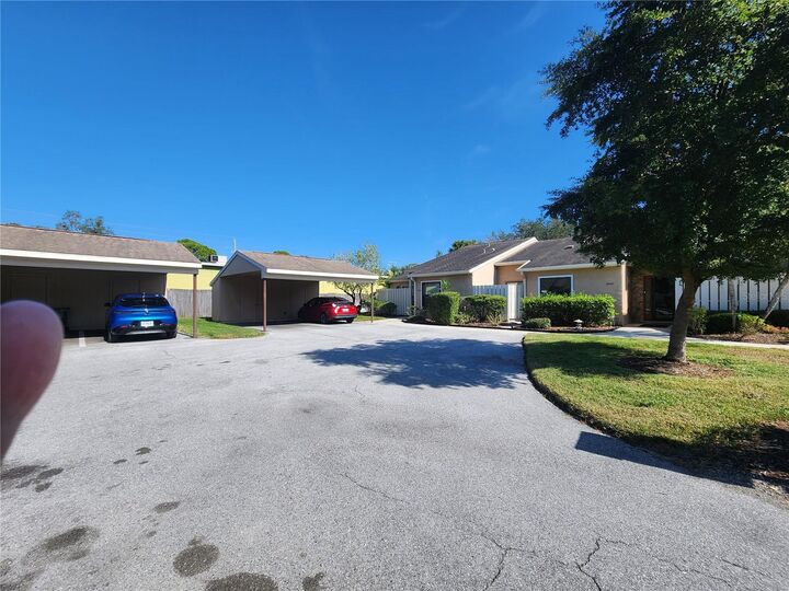 Property Photo: 3439 Tallywood Lane 7139 FL 34237