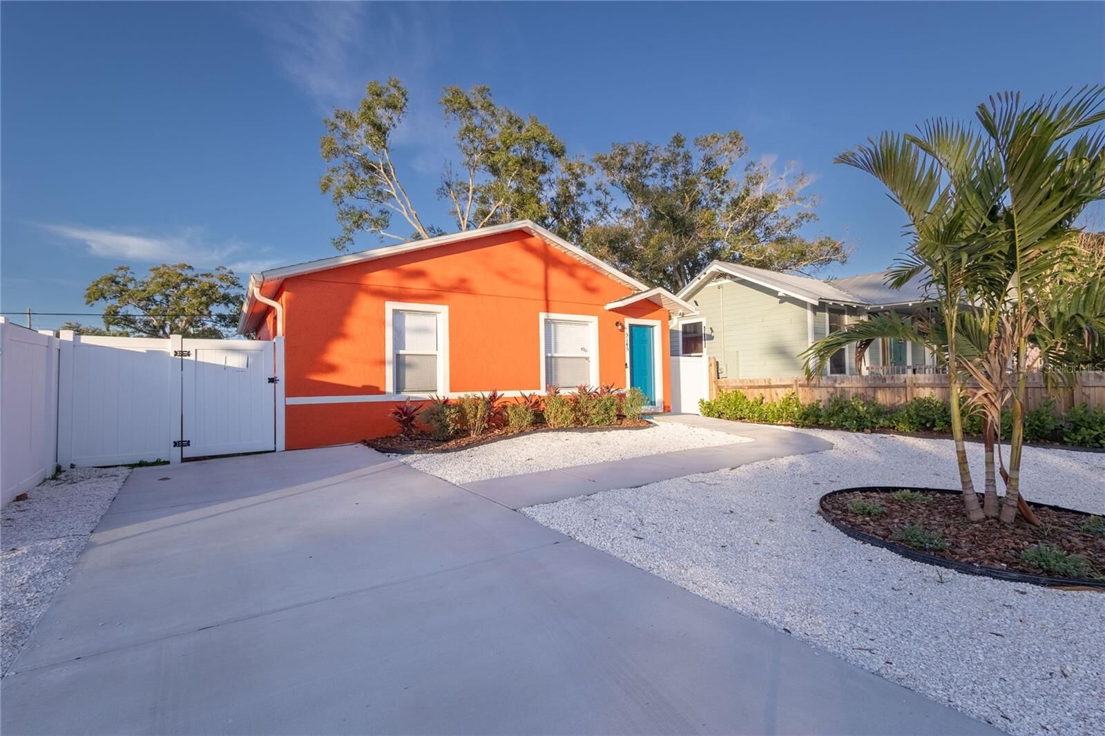 Property Photo:  5145 Preston Avenue S  FL 33707 