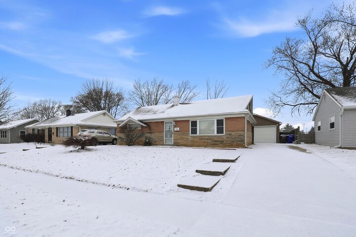 Property Photo: 1504 W Tate Street IN 46901