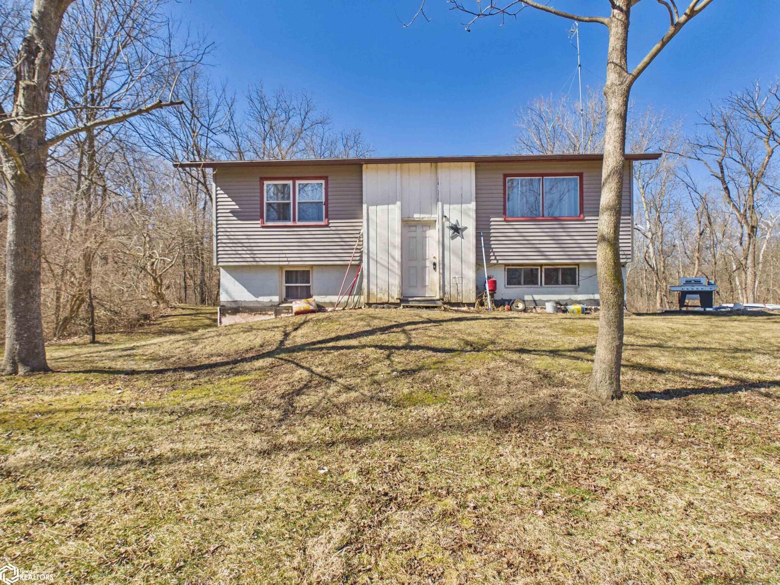 Property Photo:  1846 N Co Rd 890  IL 62354 