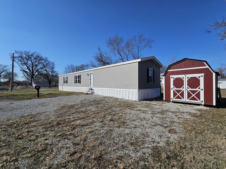 Property Photo:  303 N Marion Street  IL 62801 