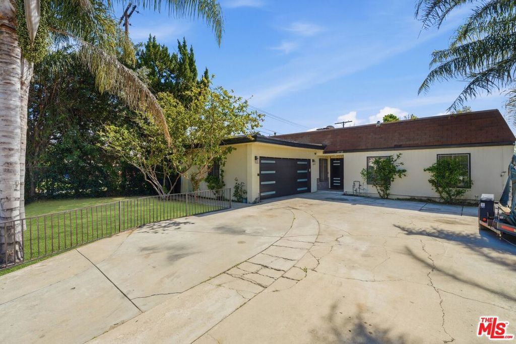 Property Photo:  18720 Chase Street  CA 91324 