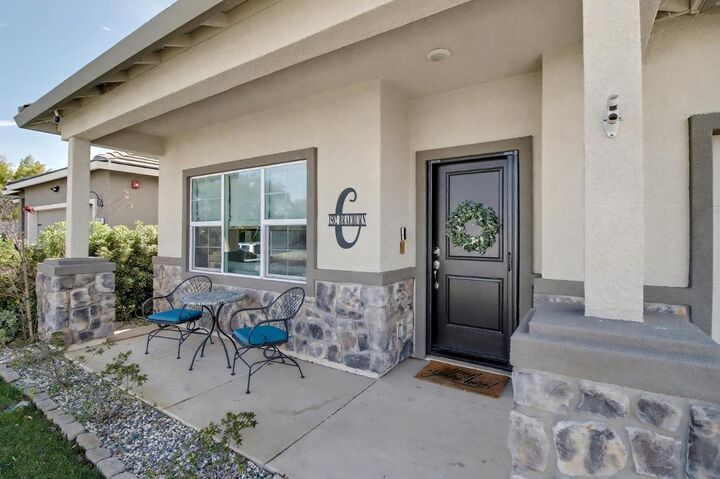 Property Photo: 1502 Braeburn Way CA 95640