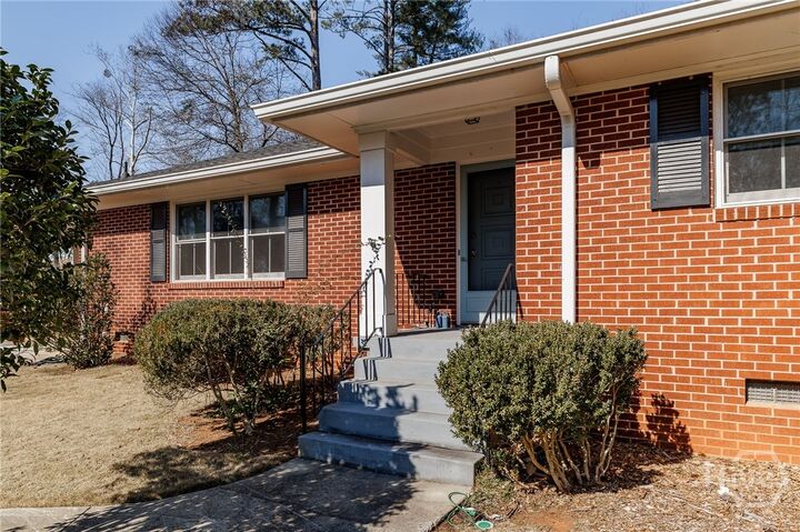 Property Photo:  210 Pine Valley Drive  GA 30606 