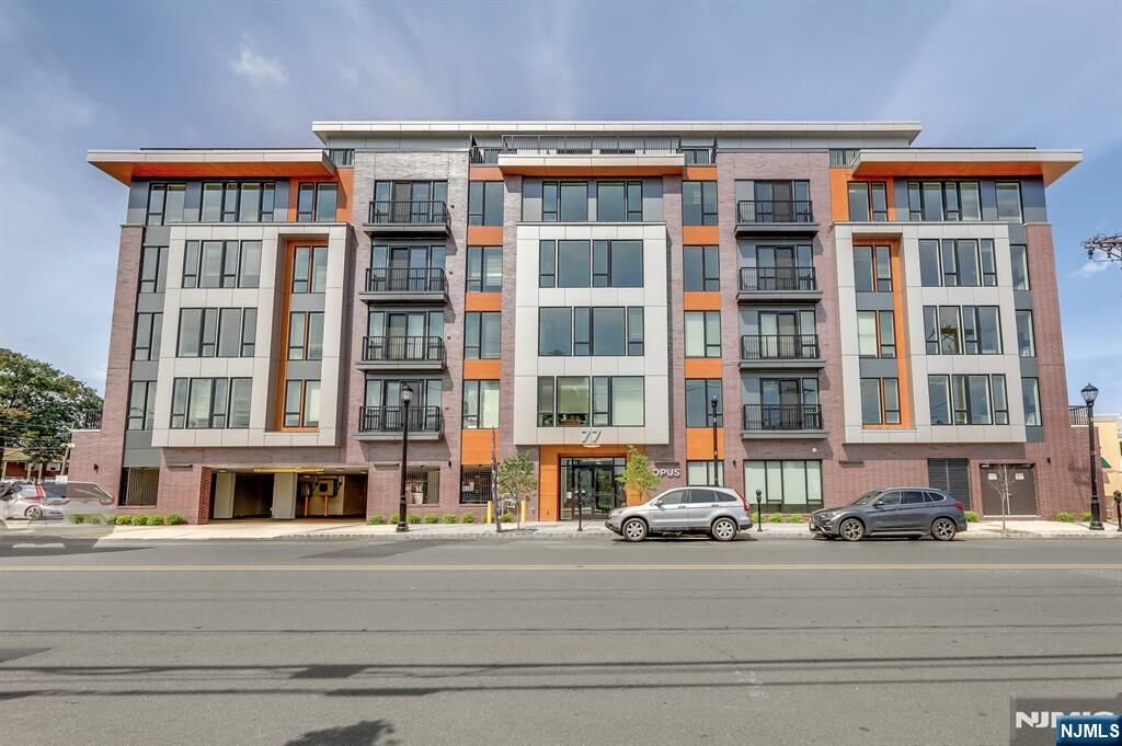 Property Photo:  85 Ridge Road 411  NJ 07031 