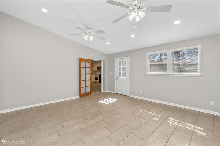 Property Photo: 9346 Shartel Drive LA 71118