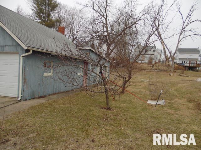 Property Photo:  355 W Walnut Street  IL 61520 