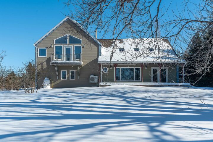 114 Stratford Road — photo 1