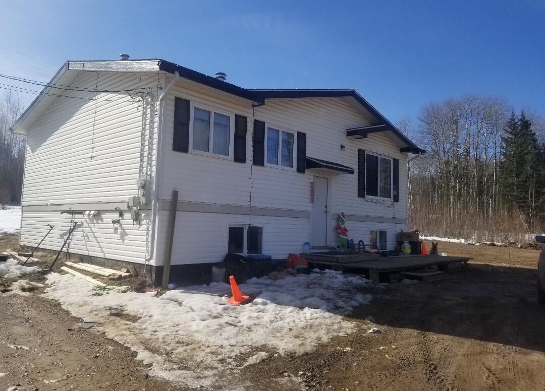 Property Photo: 131 Pine Lane AB T0P 1H1