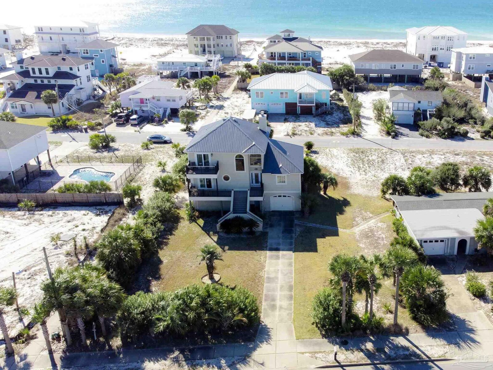 Property Photo:  706 Via Deluna Dr  FL 32561 