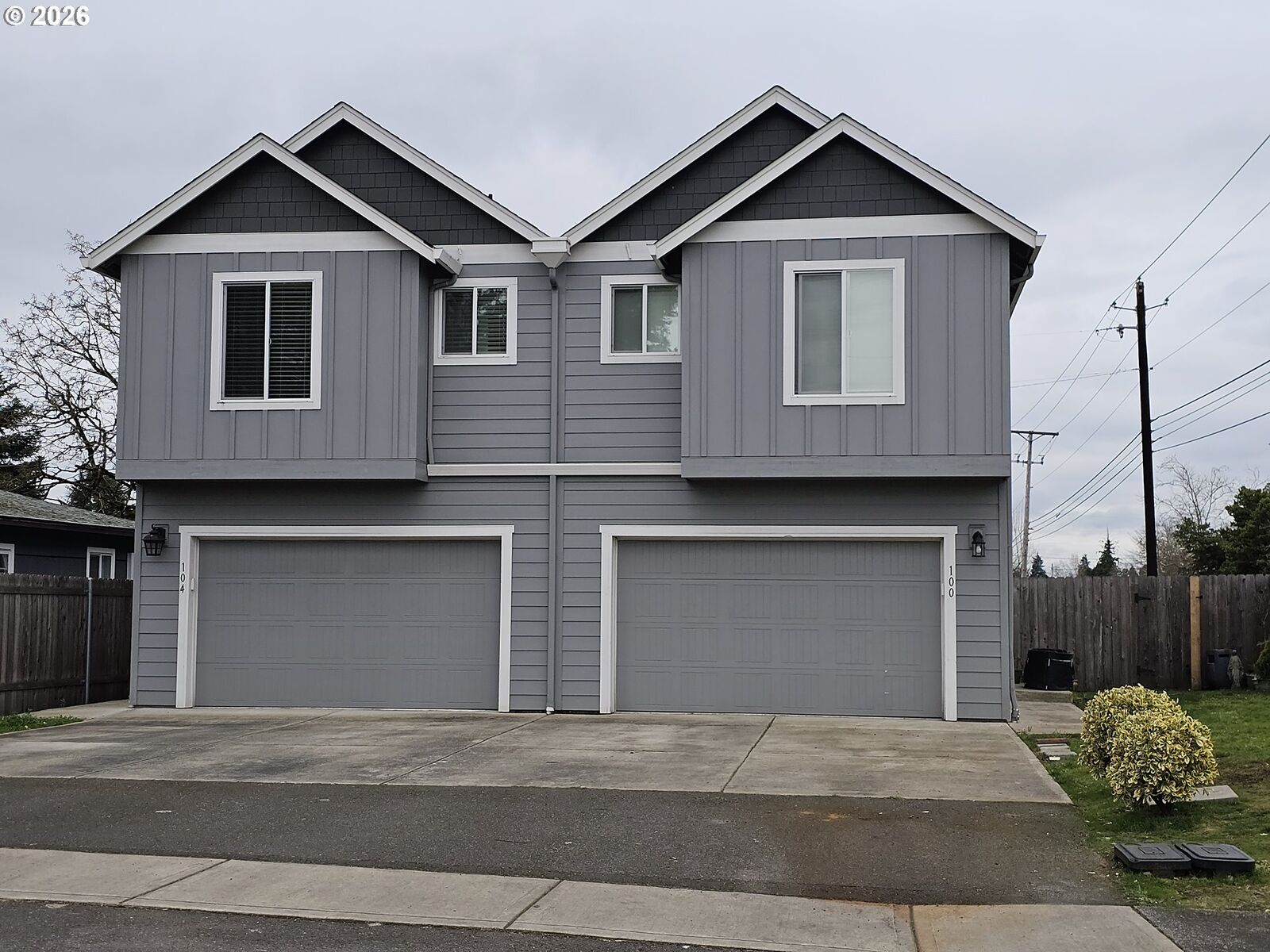 Property Photo:  100 SE 100th Ave  WA 98664 