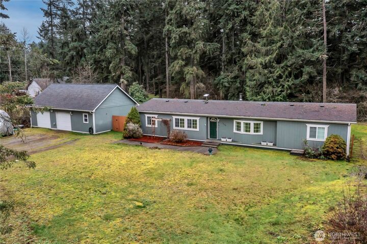 Property Photo:  1720  284 Street E  WA 98280 