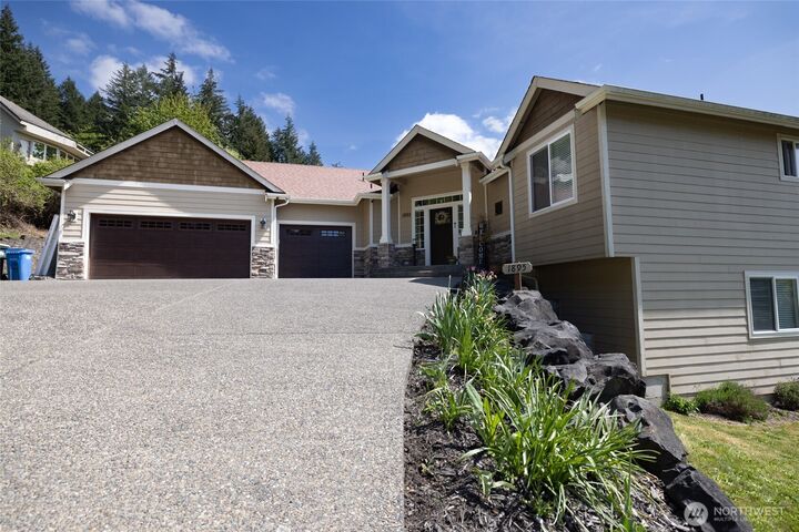 Property Photo:  1895 SE Maple Drive  WA 98532 