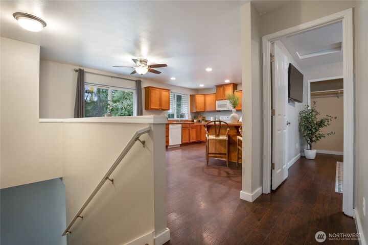 Property Photo:  4201  Robinson Road NE  WA 98310 