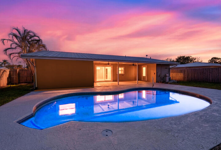 Property Photo:  874 SW Goodrich Street  FL 34983 