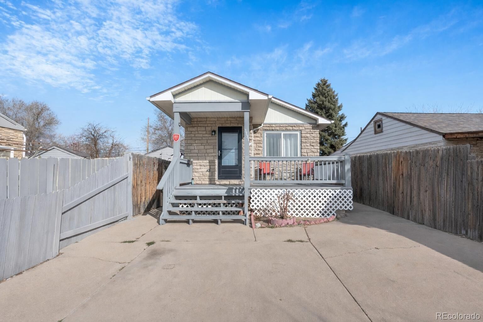 Property Photo:  3181 W Dakota Avenue  CO 80219 