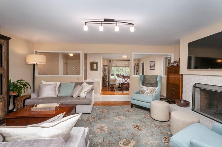 Property Photo: 3032 Brittan Avenue CA 94070