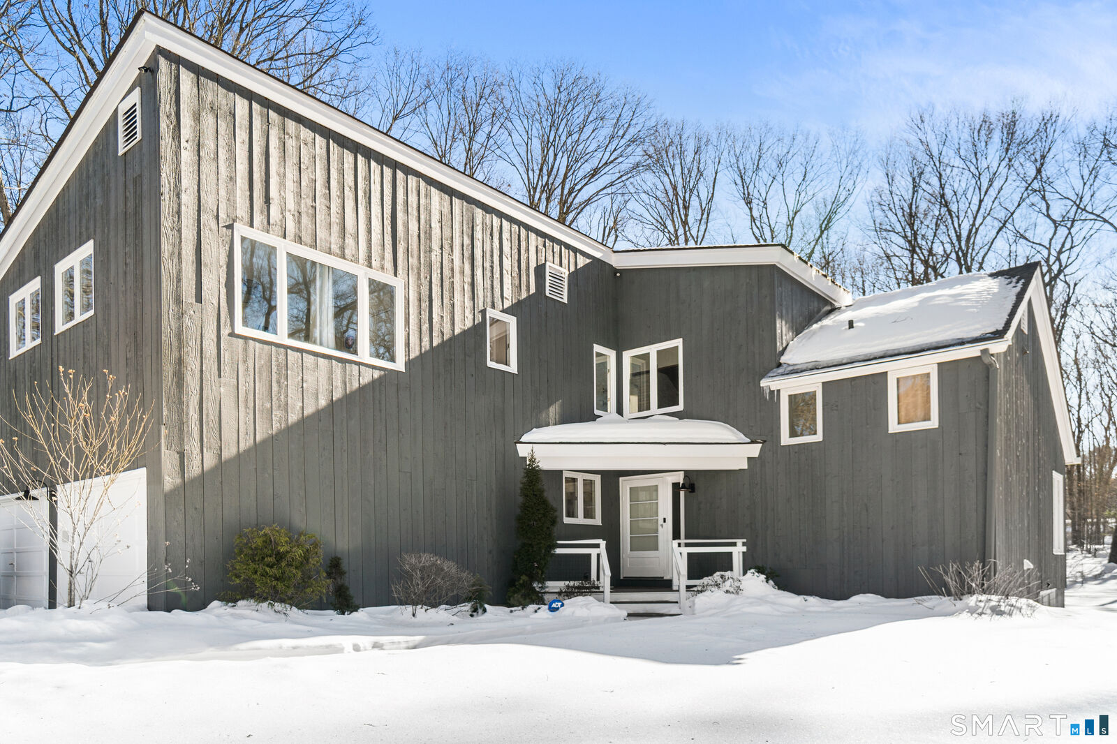 Property Photo:  26 Burnwood Drive  CT 06002 