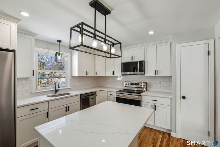 Property Photo:  38 Mildred Road  CT 06107 