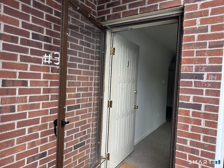 Property Photo: 295 Redstone Hill Road 3 CT 06010