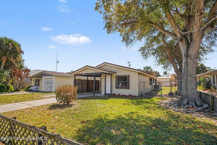 Property Photo:  15 E Avenue A  FL 32901 