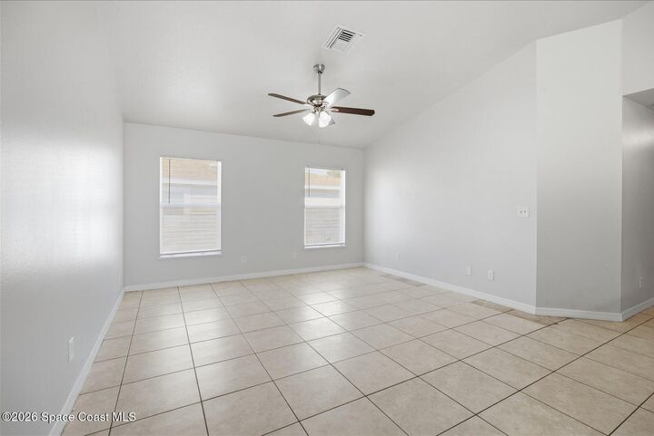 Property Photo:  1145 11th Court SW  FL 32962 