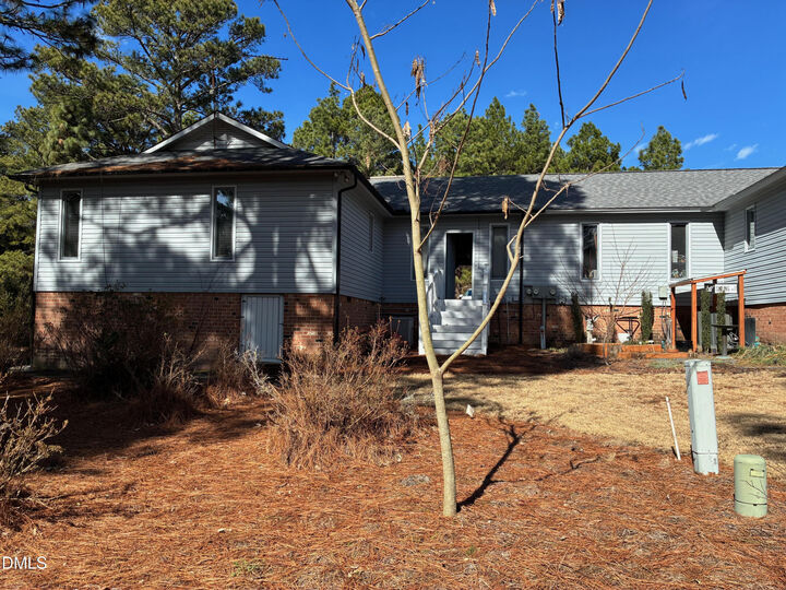 Property Photo:  106 Sandham Court  NC 27376 