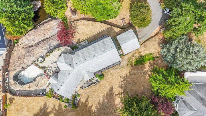 Property Photo: 936 Walfred Rd BC V9C 2P4