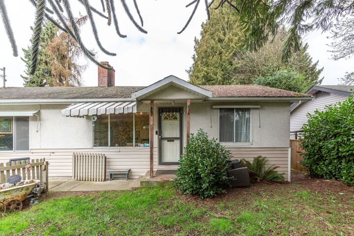 13221 112B Avenue — photo 1