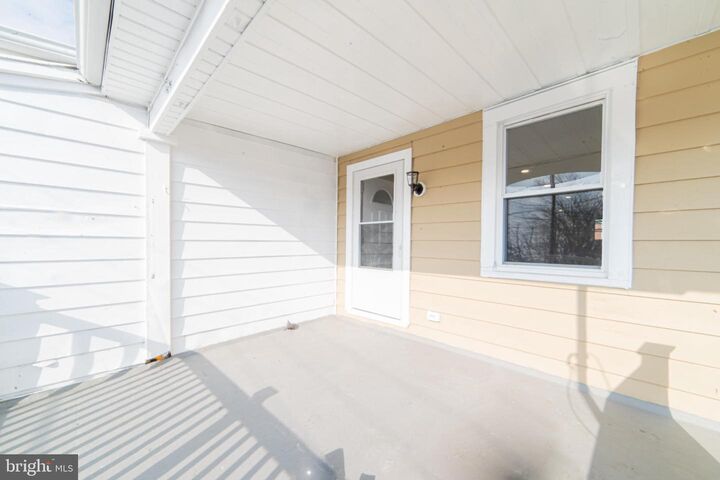 Property Photo:  115 N Delancy Place 2nd Floor  NJ 08401 